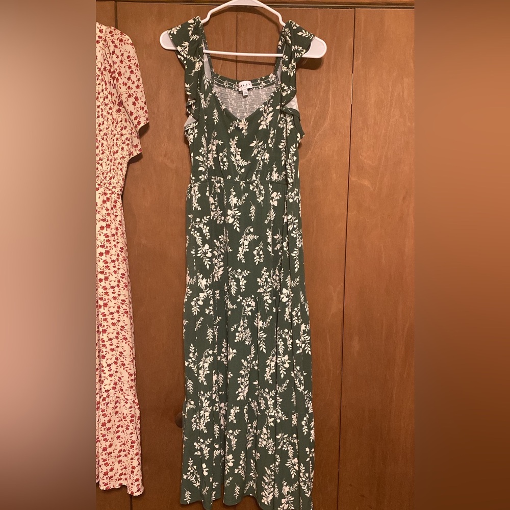 Gilli Green Floral Sleeveless Dress large